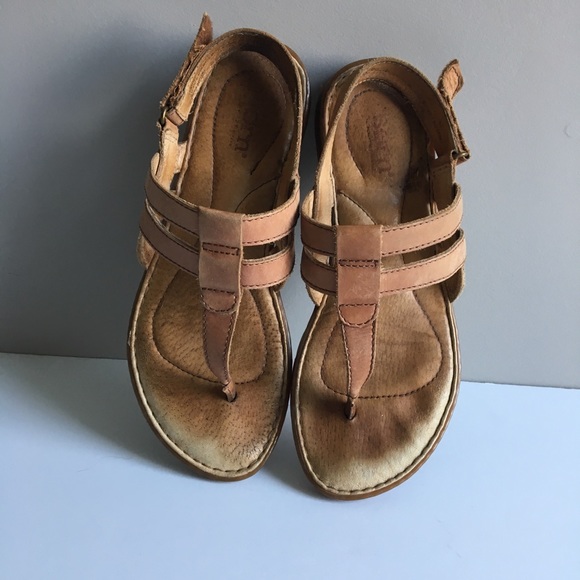 ⚪ 3/$15 Born genuine leather t-strap sling back sandals - Picture 1 of 16